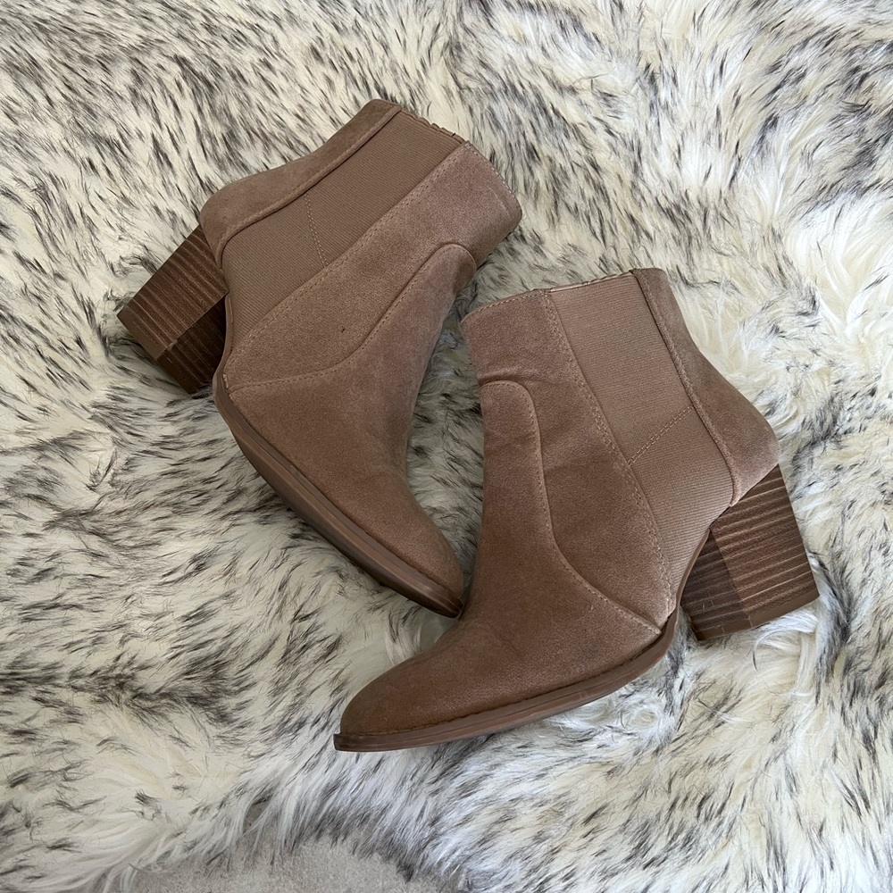 Target Universal Threads Heeled Booties